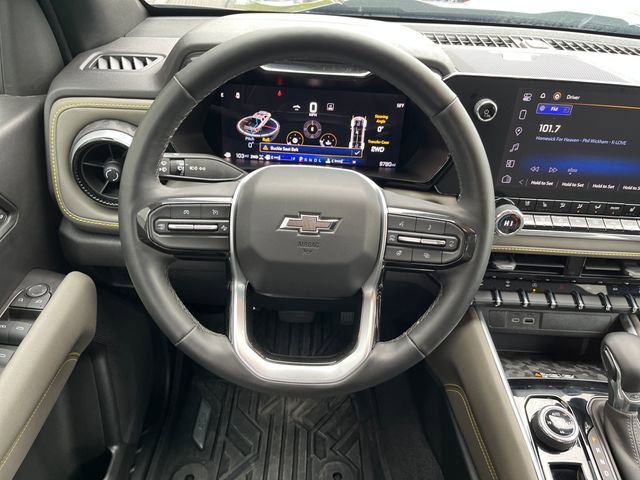 Used 2024 Chevrolet Colorado ZR2 w/ ZR2 Convenience Package III AWD/4WD image 16