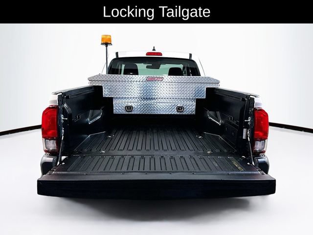Used 2022 Toyota Tacoma SR AWD/4WD image 19