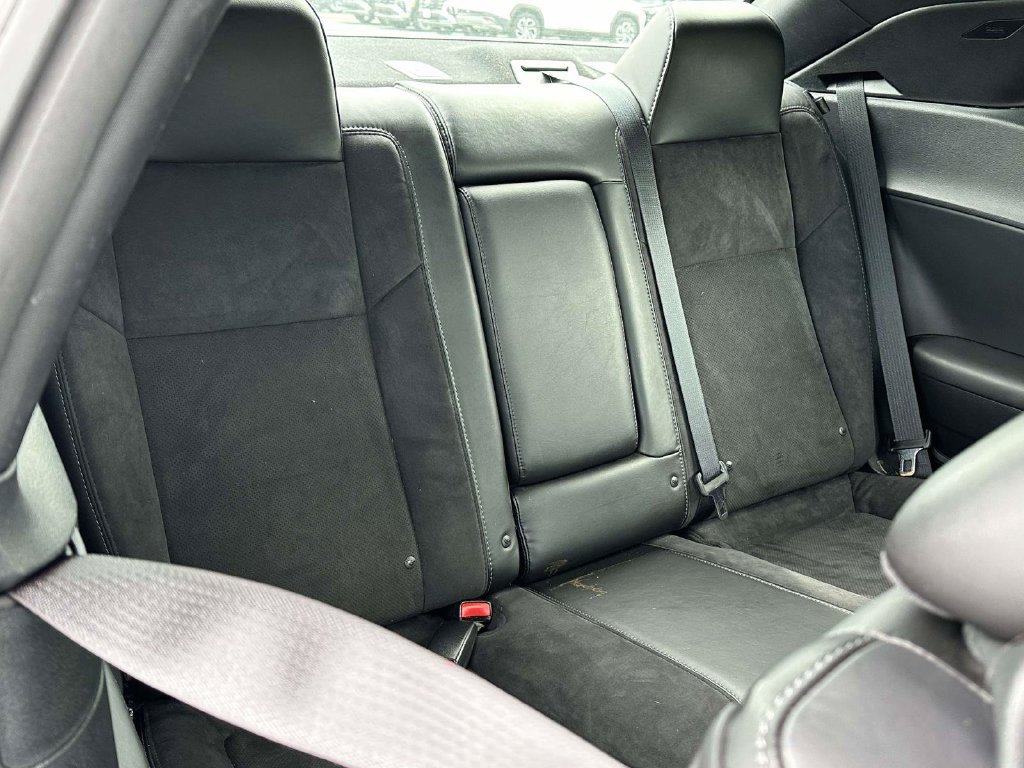 Used 2018 Dodge Challenger R/T Plus RWD image 11