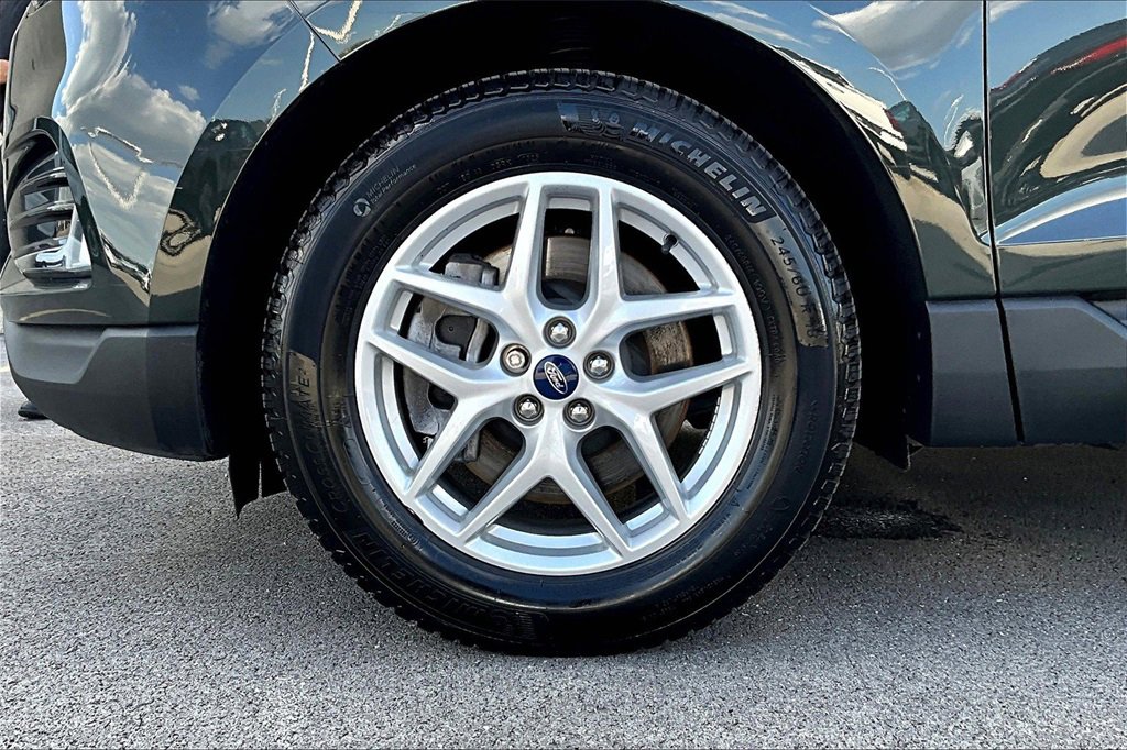 Certified 2022 Ford Edge SEL w/ Convenience Package image 9