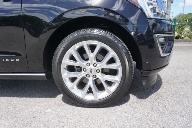 Certified 2019 Ford Expedition Max Platinum RWD image 18