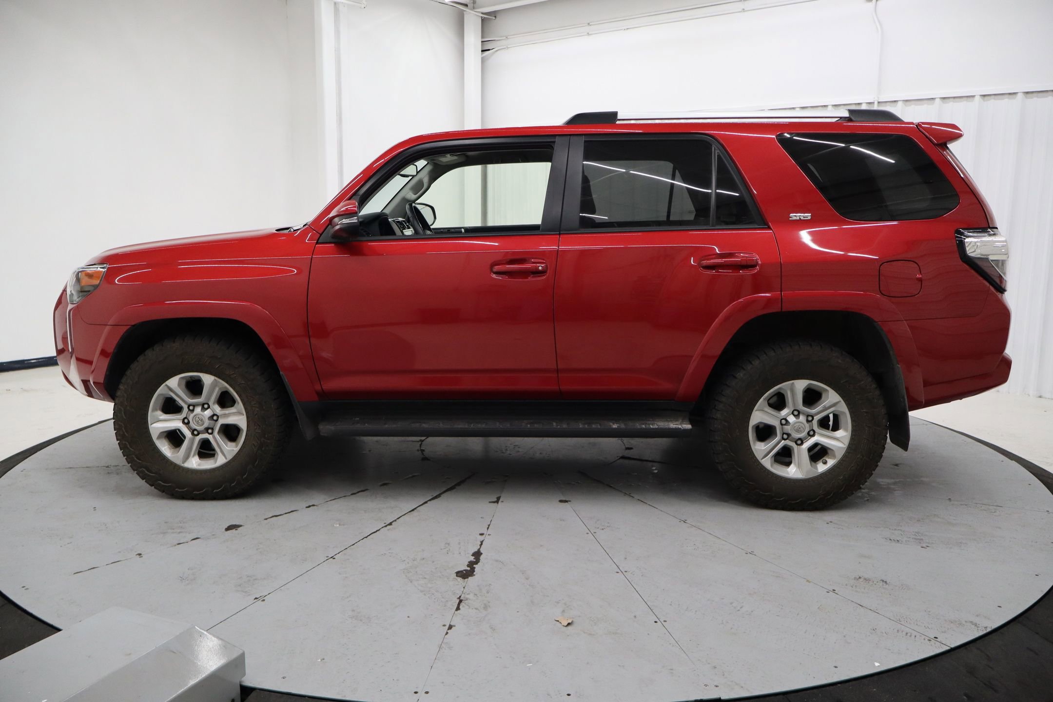 Used 2021 Toyota 4Runner SR5 Premium image 9