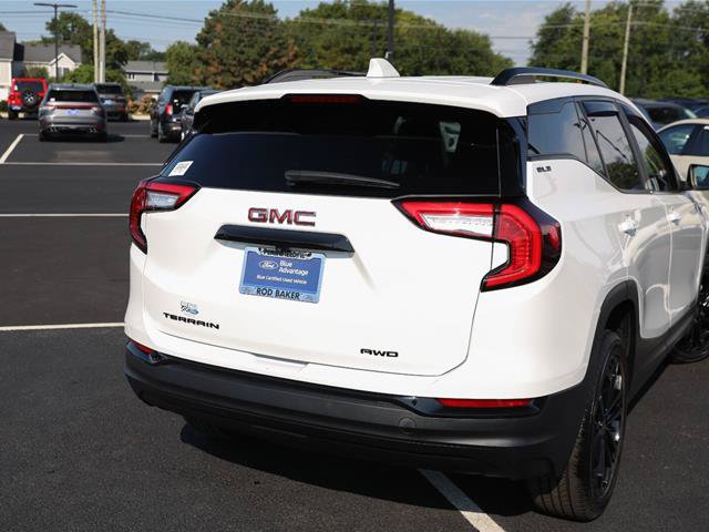 Used 2022 GMC Terrain SLE w/ Driver Convenience Package AWD/4WD image 15