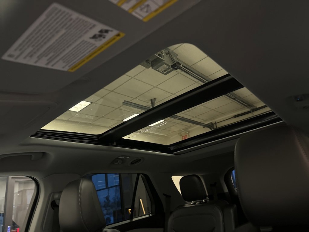 Certified 2023 Ford Explorer XLT w/ Equipment Group 202A image 29