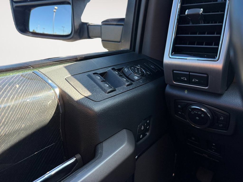 Certified 2022 Ford F450 Platinum w/ FX4 Off-Road Package AWD/4WD image 10