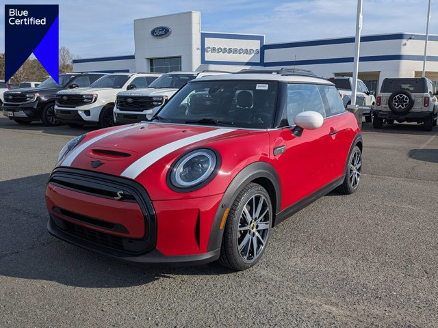 Used 2023 MINI Cooper SE image 1