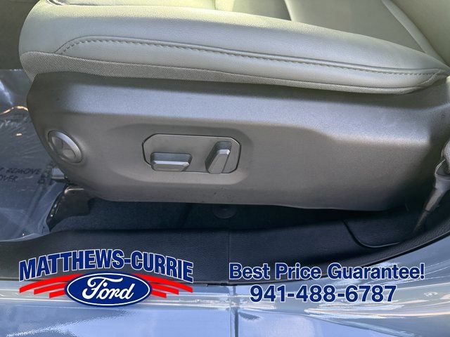 Used 2026 Jeep Gladiator Mojave AWD/4WD image 10