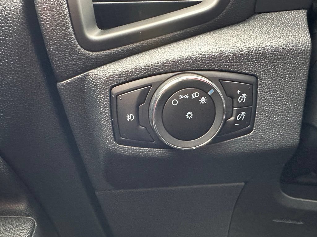 Certified 2019 Ford EcoSport SE w/ SE Convenience Package AWD/4WD image 30