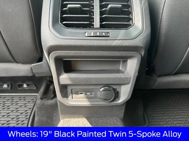 Used 2023 Volkswagen Tiguan SE R-Line AWD/4WD image 34