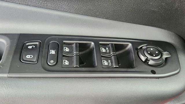Used 2023 Jeep Renegade Trailhawk AWD/4WD image 22
