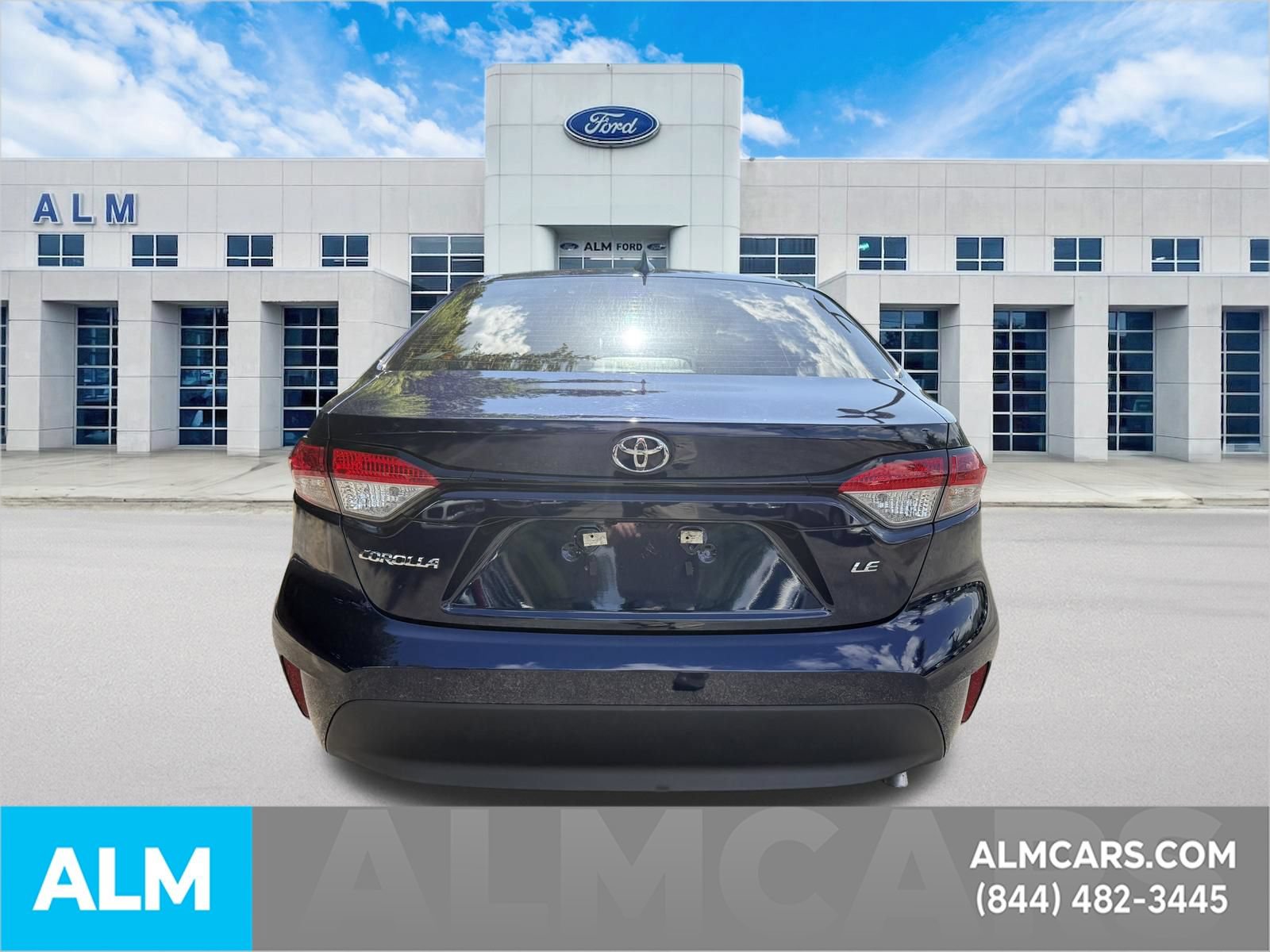Used 2024 Toyota Corolla LE FWD image 9