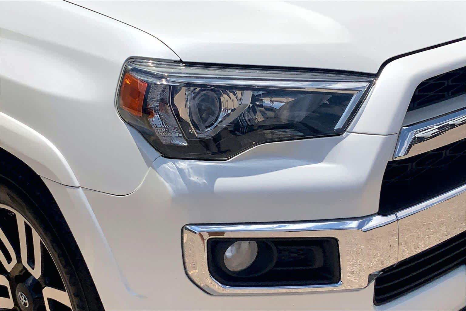 Used 2018 Toyota 4Runner Limited RWD image 28