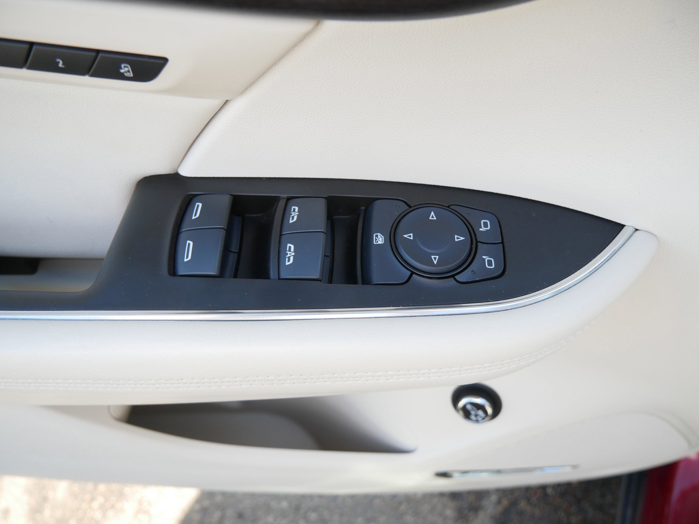 Used 2022 Buick Envision Avenir w/ Technology Package II image 20