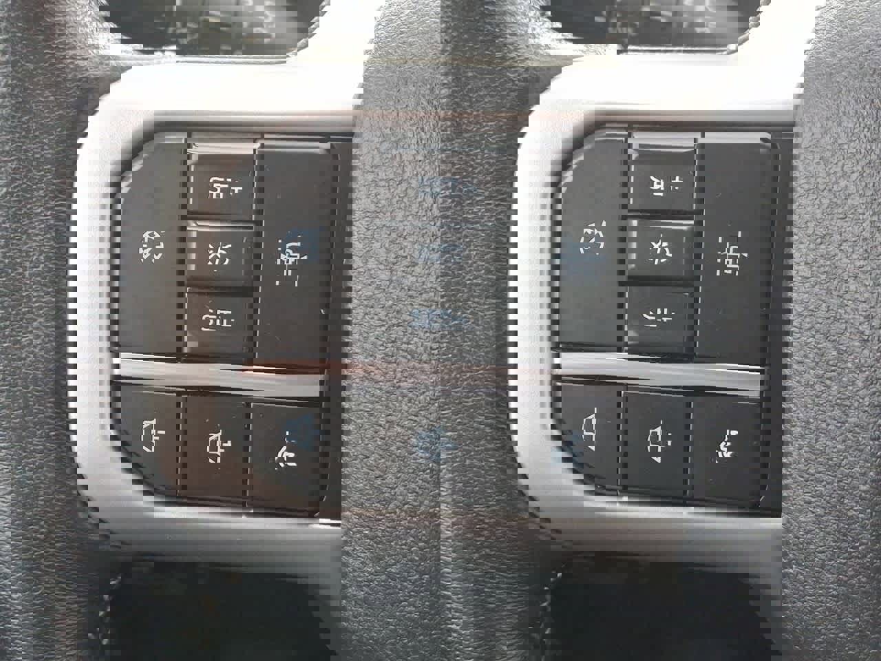 Certified 2024 Ford Expedition XLT image 23