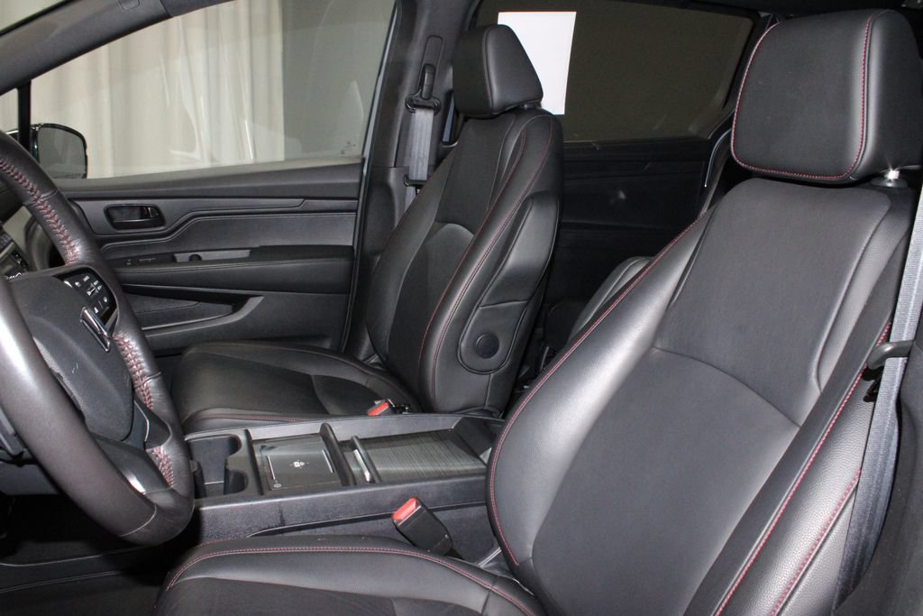 Used 2025 Honda Odyssey Sport-L image 25