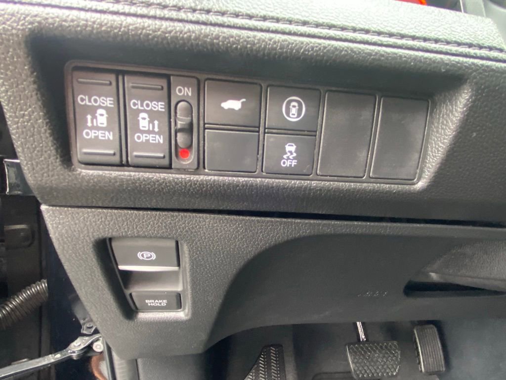 Used 2023 Honda Odyssey Sport image 12