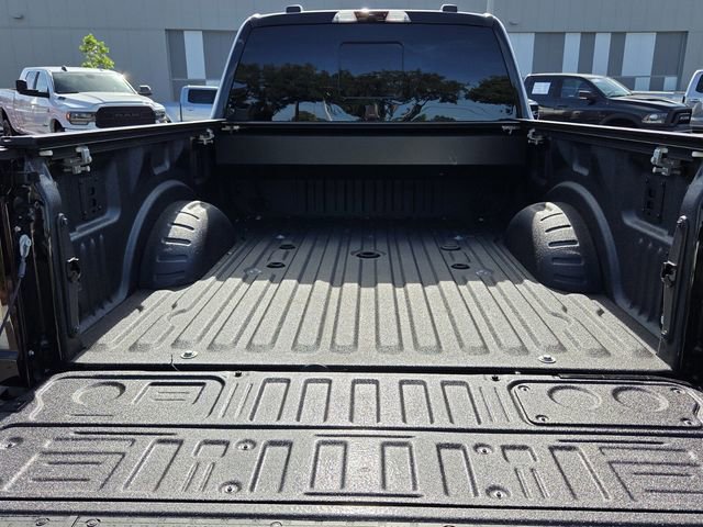 Certified 2026 Ford F350 Platinum w/ Platinum Plus Package AWD/4WD image 11