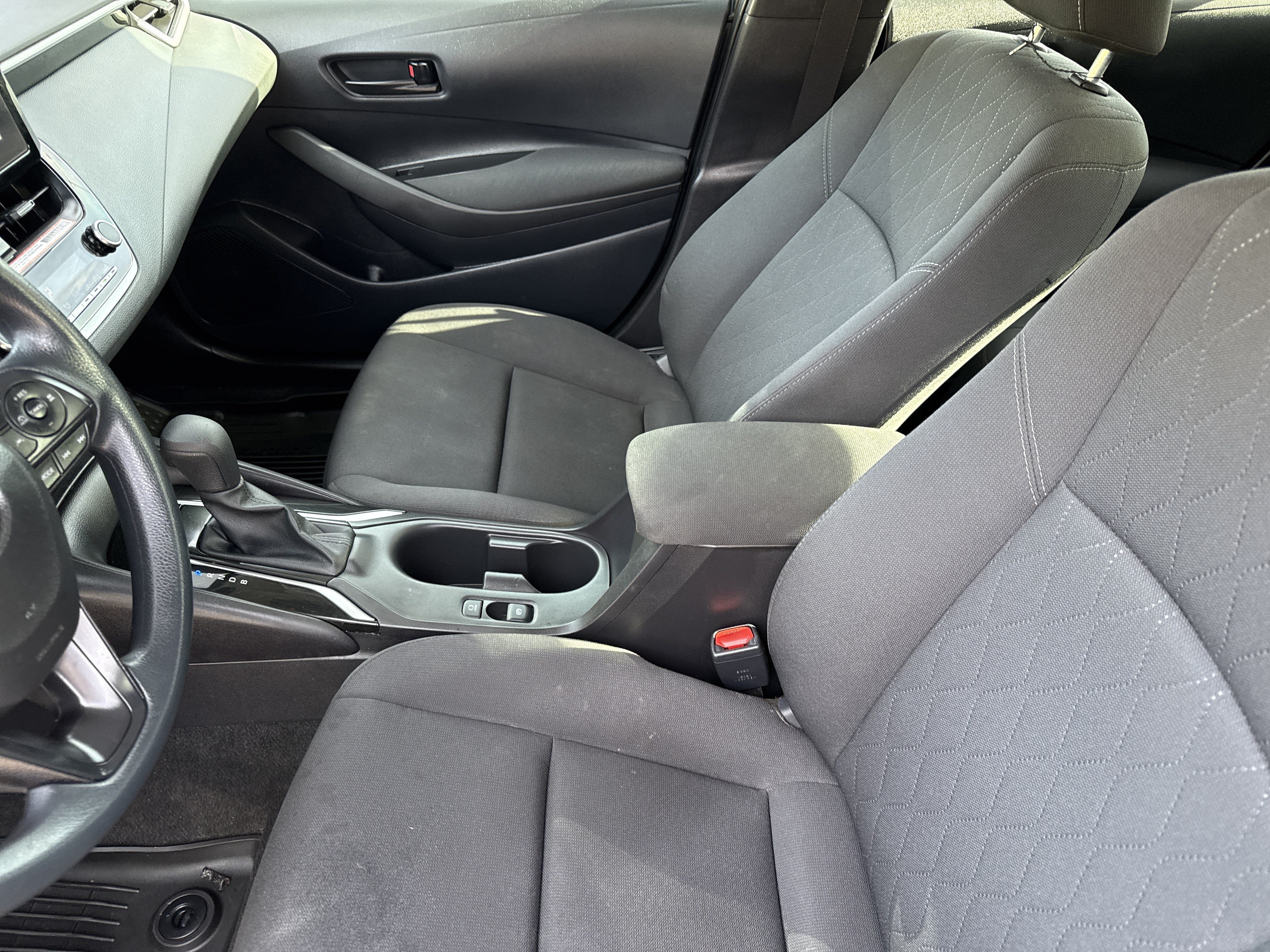 Used 2026 Toyota Corolla LE FWD image 10