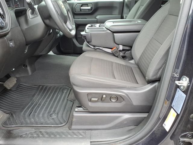 Used 2024 Chevrolet Silverado 2500 Custom w/ Custom Value Package AWD/4WD image 16