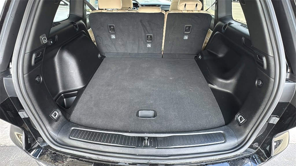 Used 2023 Jeep Grand Cherokee Limited image 25