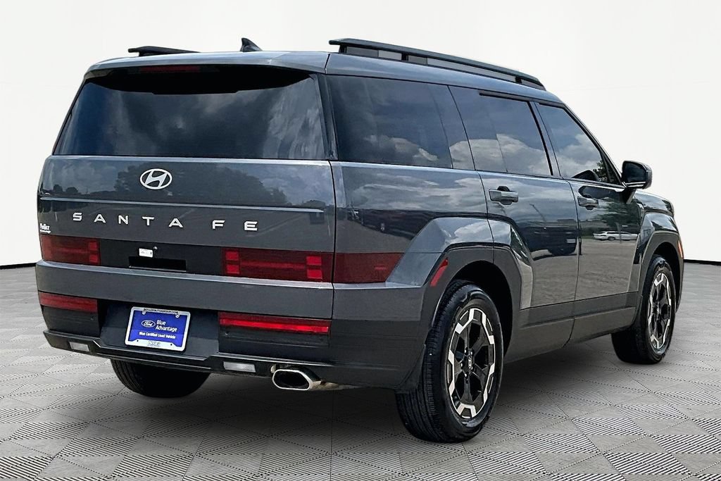 Used 2026 Hyundai Santa Fe SEL FWD image 2