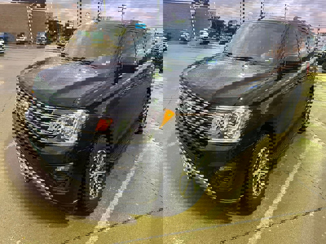 Certified 2020 Ford Expedition XLT image 1