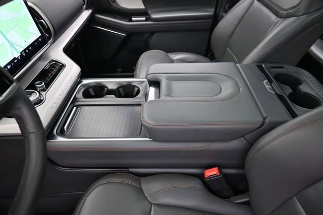 Certified 2025 Ford Expedition Active AWD/4WD image 26