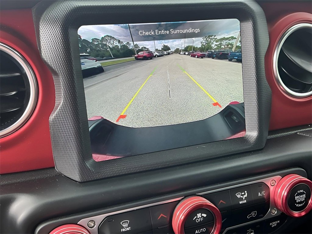 Used 2022 Jeep Gladiator Rubicon w/ LED Lighting Group image 32