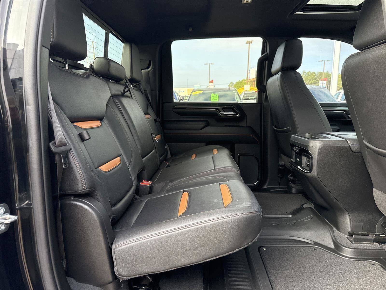 Used 2024 GMC Sierra 2500 AT4 w/ AT4 Premium Plus Package image 21