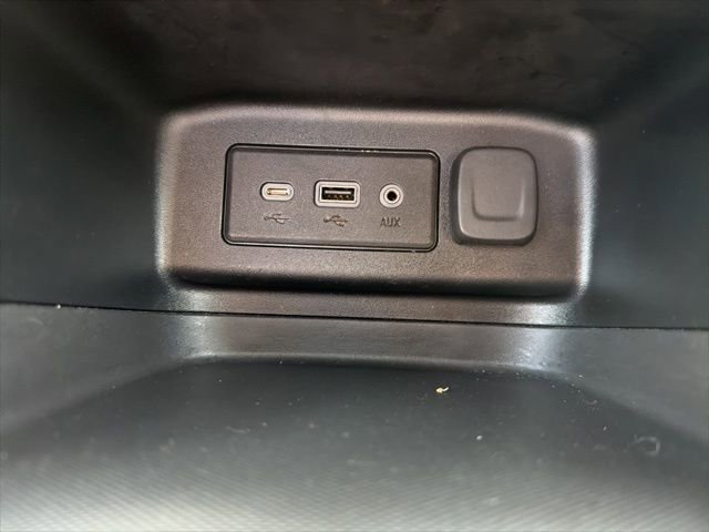 Used 2021 Chevrolet Equinox LT AWD/4WD image 29