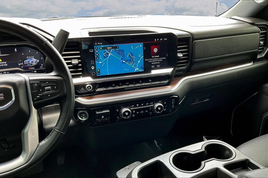 Used 2025 GMC Sierra 1500 SLT AWD/4WD image 12