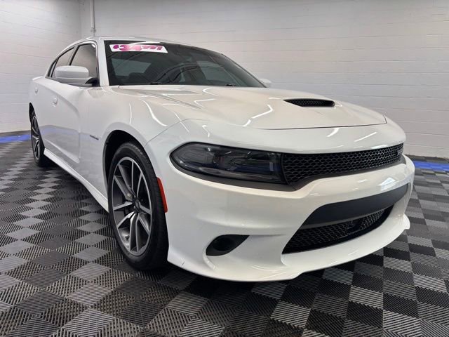 Used 2022 Dodge Charger R/T w/ Plus Group RWD image 11