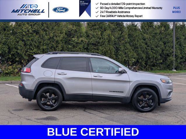 Used 2019 Jeep Cherokee Latitude Plus AWD/4WD image 2