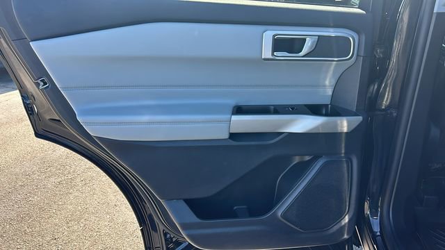 Certified 2022 Ford Explorer XLT w/ Equipment Group 202A image 15