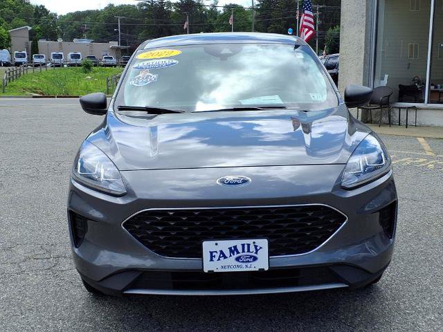 Certified 2022 Ford Escape SE w/ Cold Weather Package AWD/4WD image 2