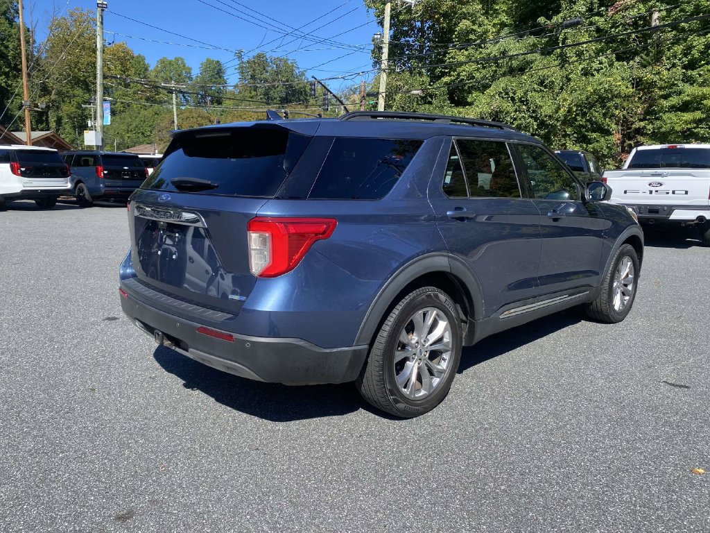 Certified 2020 Ford Explorer XLT w/ Equipment Group 202A AWD/4WD image 7