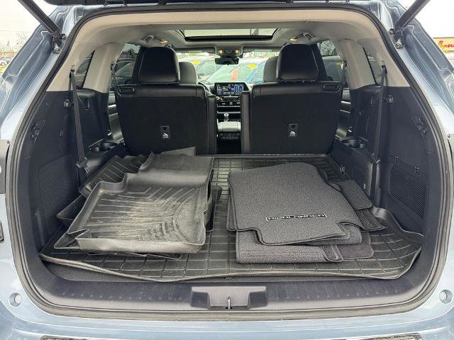 Used 2021 Toyota Highlander Platinum AWD/4WD image 6