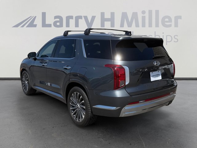 Used 2024 Hyundai Palisade Calligraphy AWD/4WD image 3