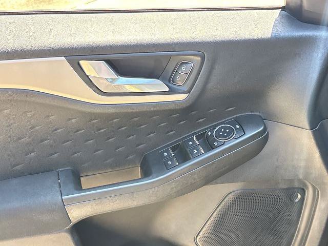 Certified 2020 Ford Escape SE FWD image 16