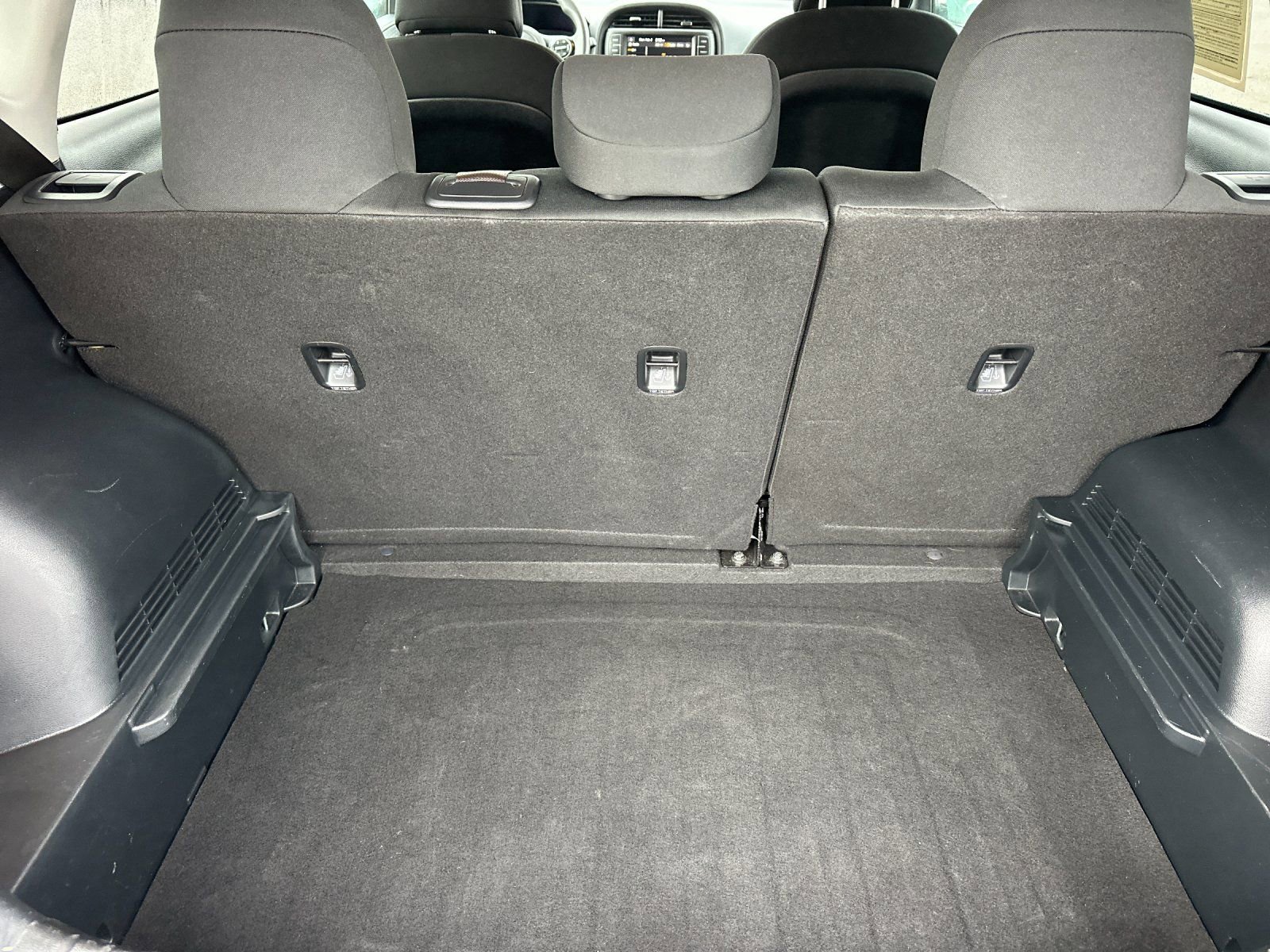 Used 2024 Kia Soul LX w/ Option Group 015 image 14