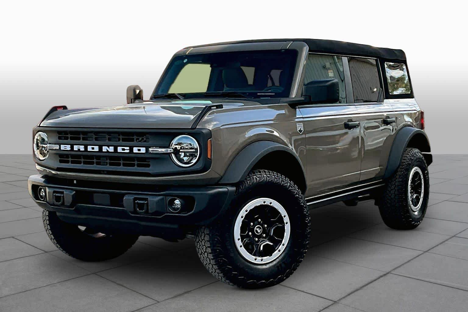 Certified 2025 Ford Bronco Big Bend w/ Black Diamond Package AWD/4WD image 35