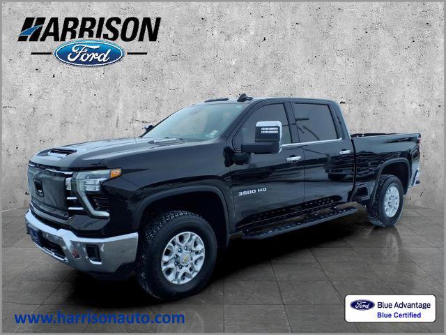 Used 2024 Chevrolet Silverado 3500 LTZ w/ LTZ Convenience Package image 7