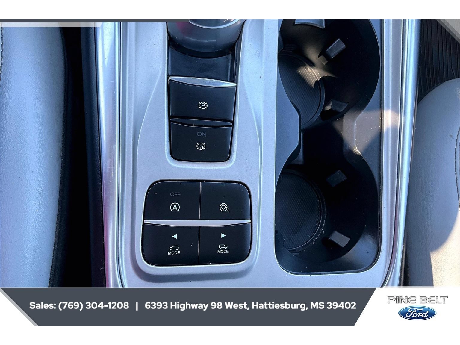 Certified 2021 Ford Explorer XLT w/ Equipment Group 202A RWD image 23