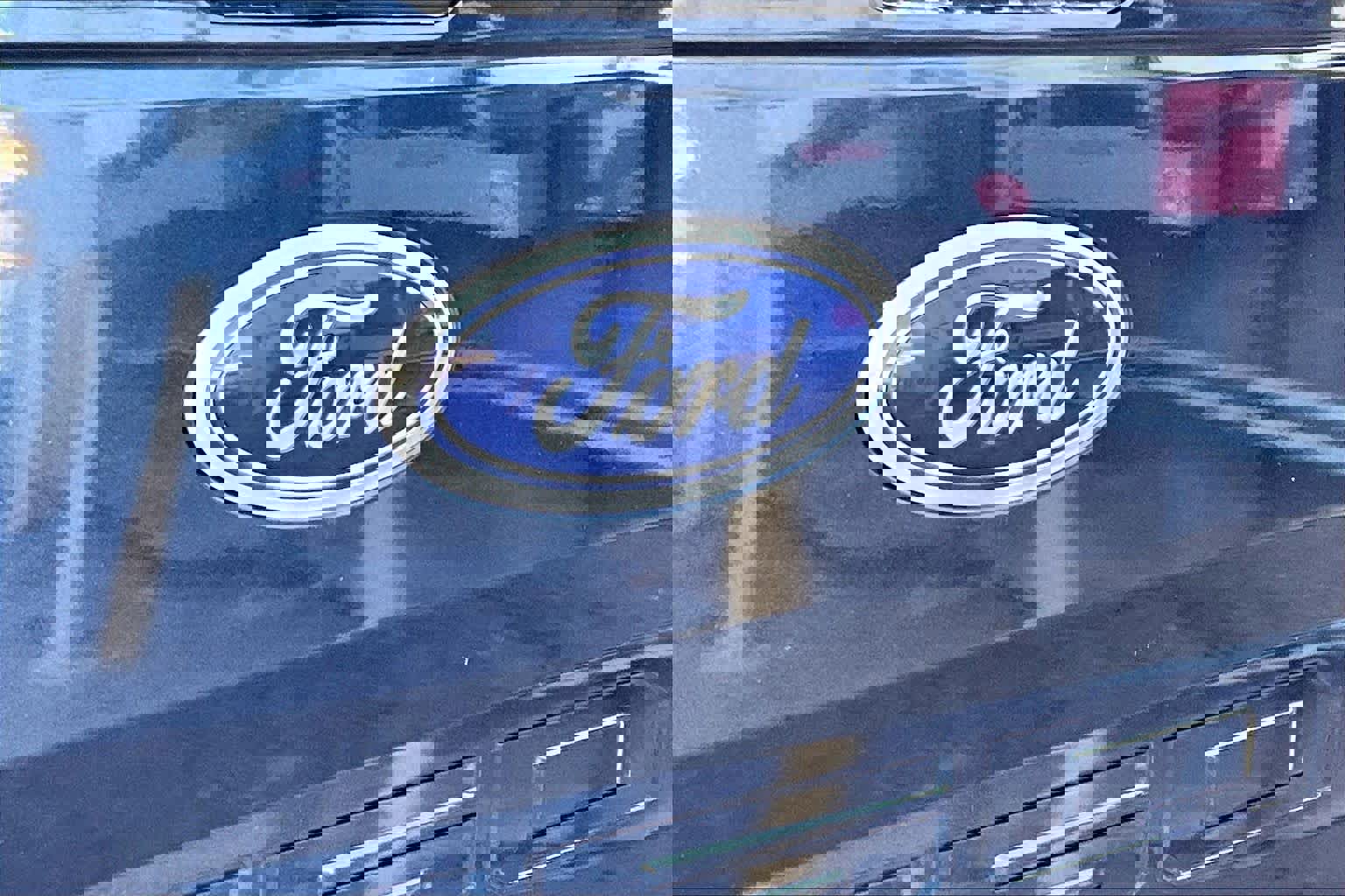 Certified 2018 Ford F150 XLT w/ Equipment Group 302A Luxury image 32