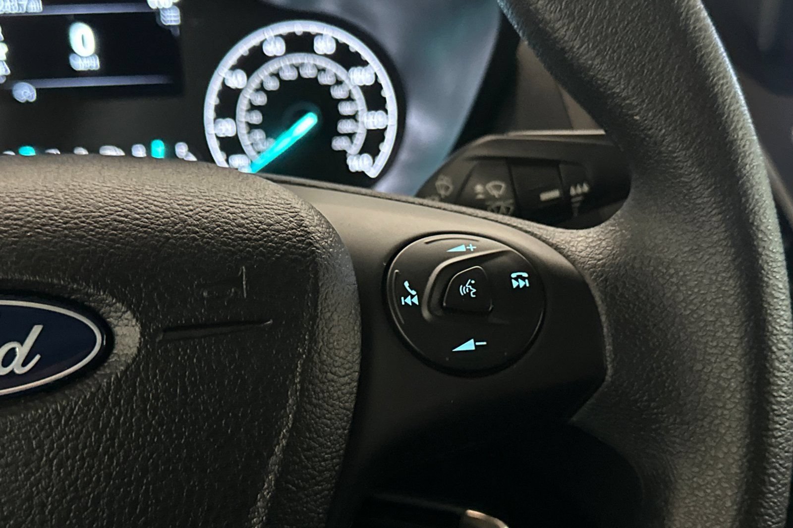 Certified 2023 Ford Transit Connect XL FWD image 25