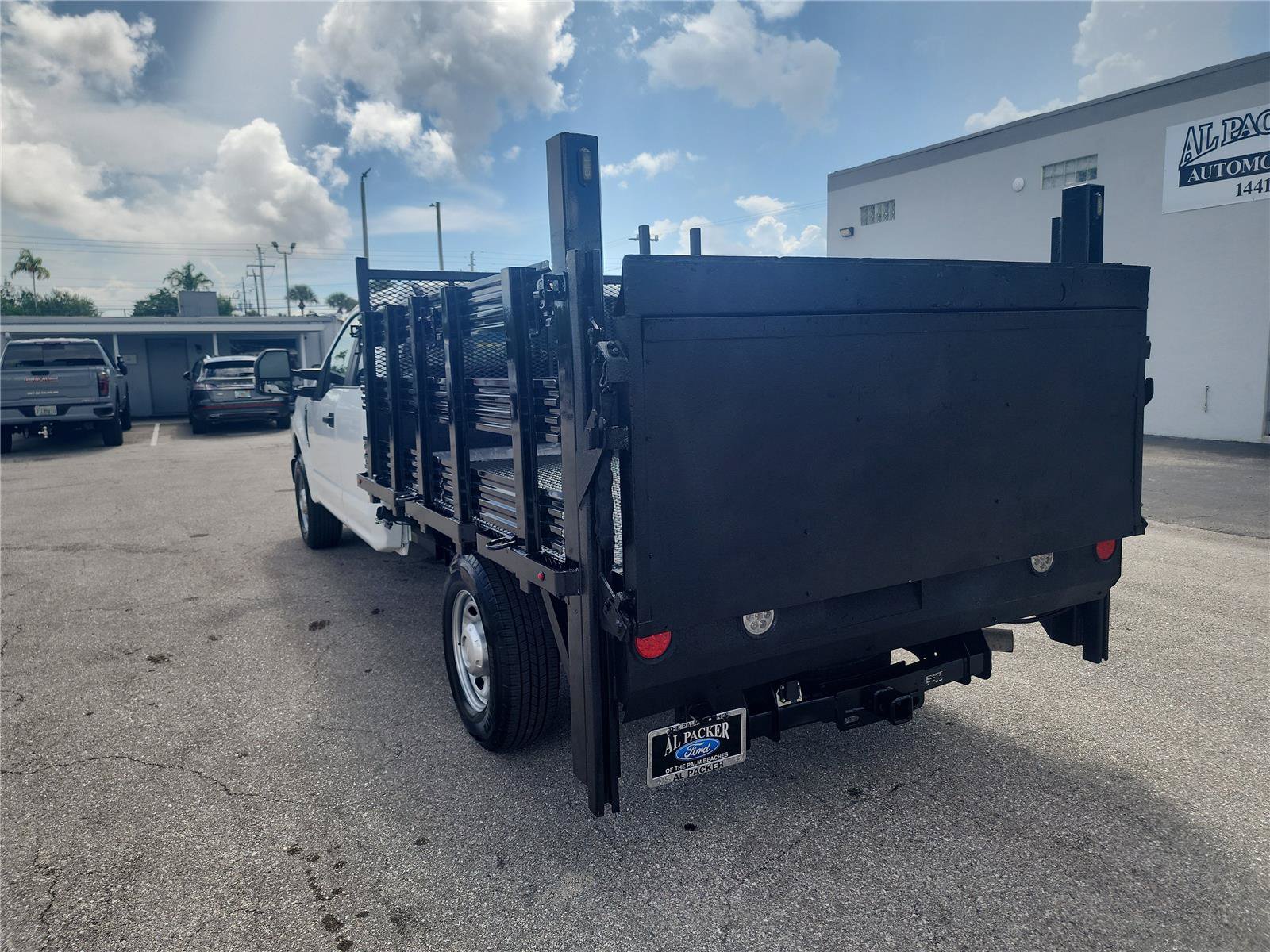 Certified 2022 Ford F350 XL w/ Power Equipment Group RWD image 3