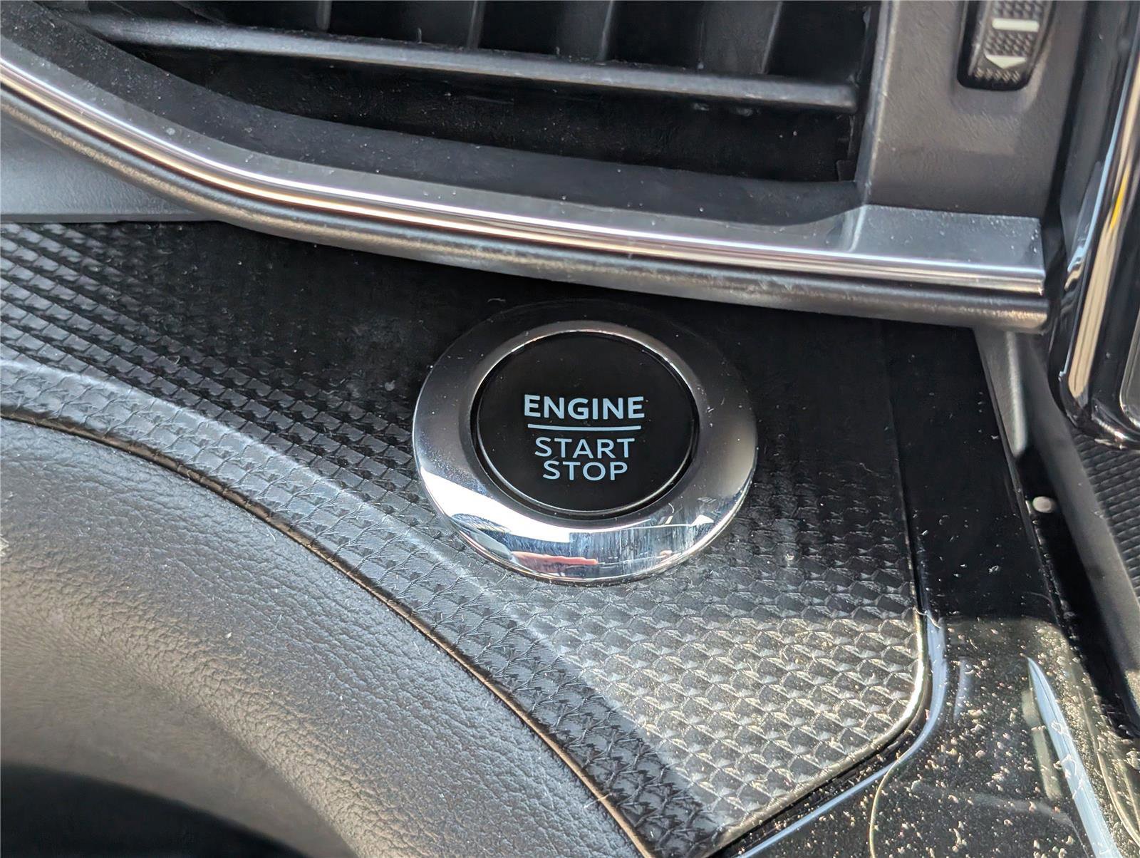 Certified 2023 Ford Explorer ST-Line w/ Class IV Trailer Tow Package image 28