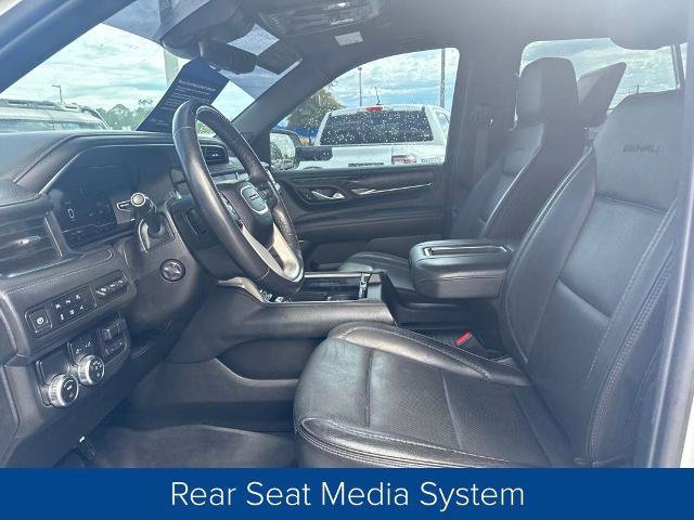 Used 2023 GMC Yukon XL Denali w/ Denali Reserve Package RWD image 9