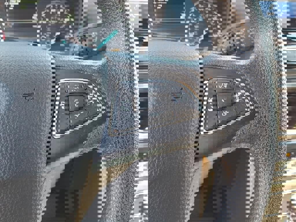 Certified 2022 Ford EcoSport SE image 28