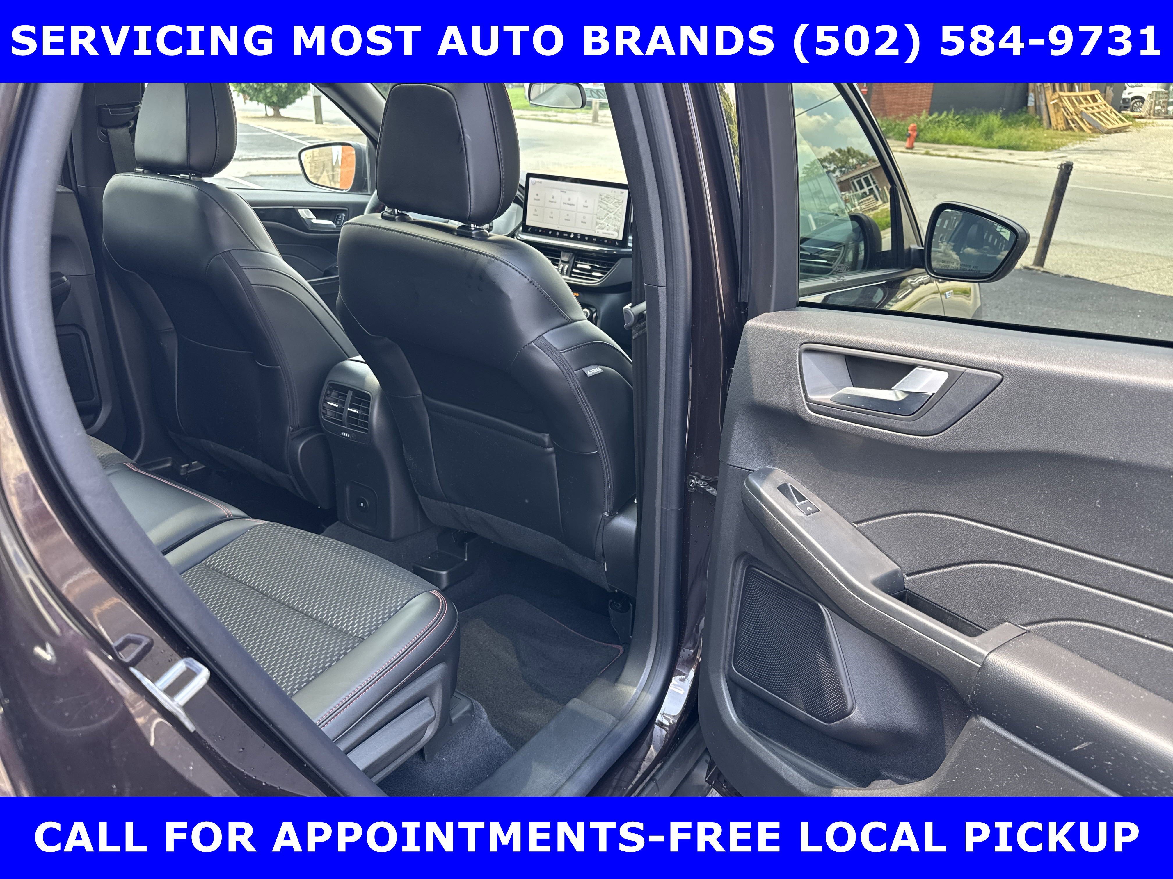 Certified 2023 Ford Escape ST-Line w/ Tech Pack #1 image 16